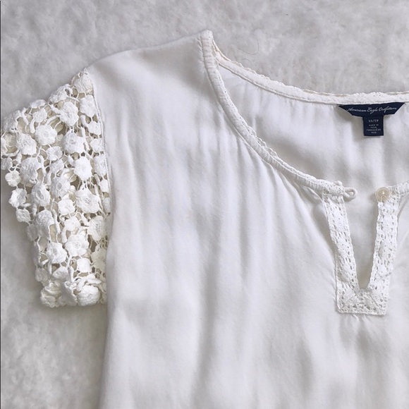 Cute A&E top - Picture 2 of 5